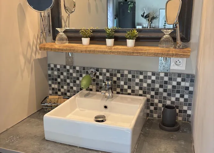 Hébergement de vacances Pigeonnier Des Banons *