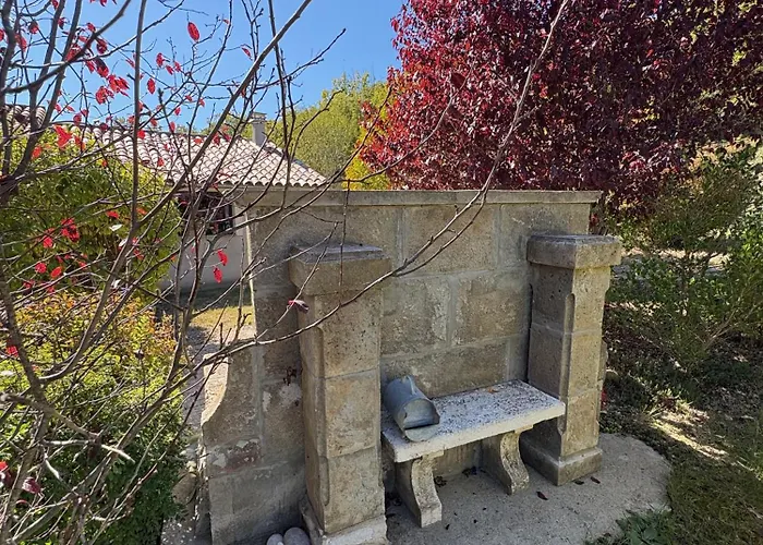 Pigeonnier Des Banons *